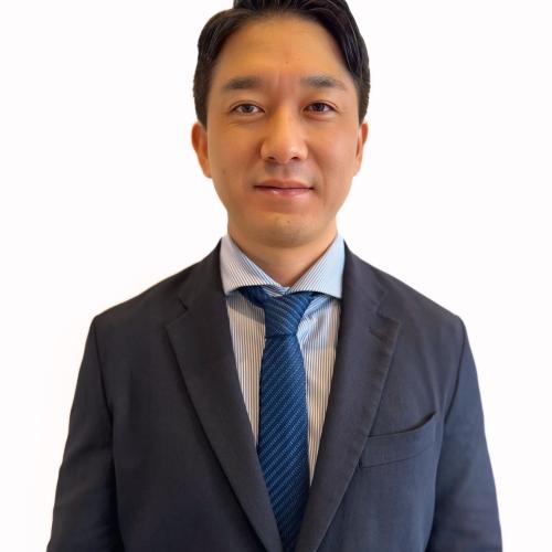 Kengo Akamine 